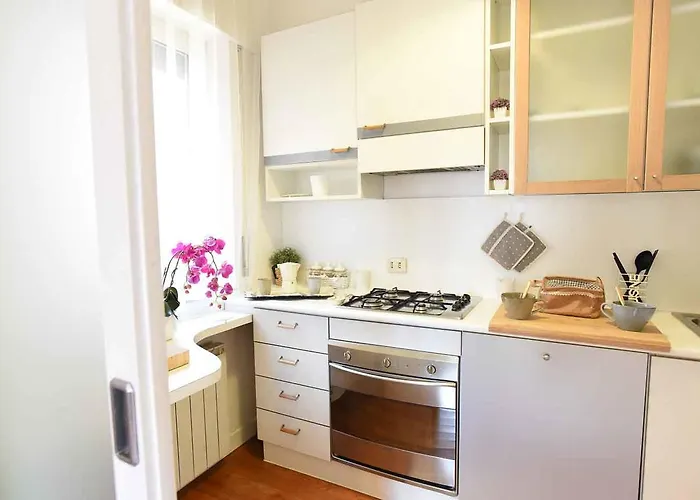 Romantic Flat Near Metro Flaminio Roma