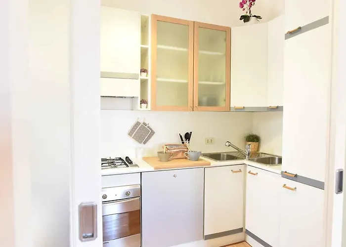 Romantic Flat Near Metro Flaminio *